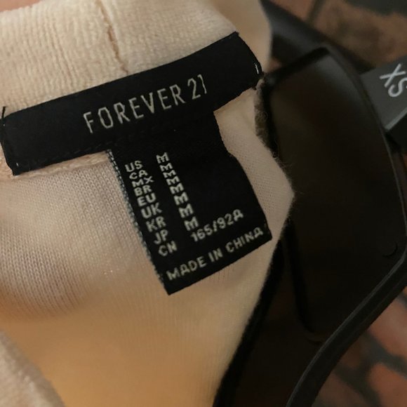 Forever 21 Light Pink Crop Sweater Winter Pullover - Picture 3 of 3